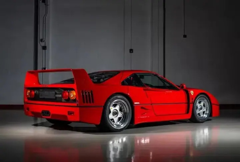 Ferrari F40, ktoré môže byť predmetom medzinárodného zhabania