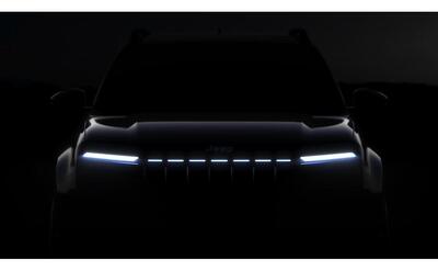 Nuova Jeep Avenger facelift: il B-SUV bestseller si rinnova per alzare l&rsquo;asticella del segmento