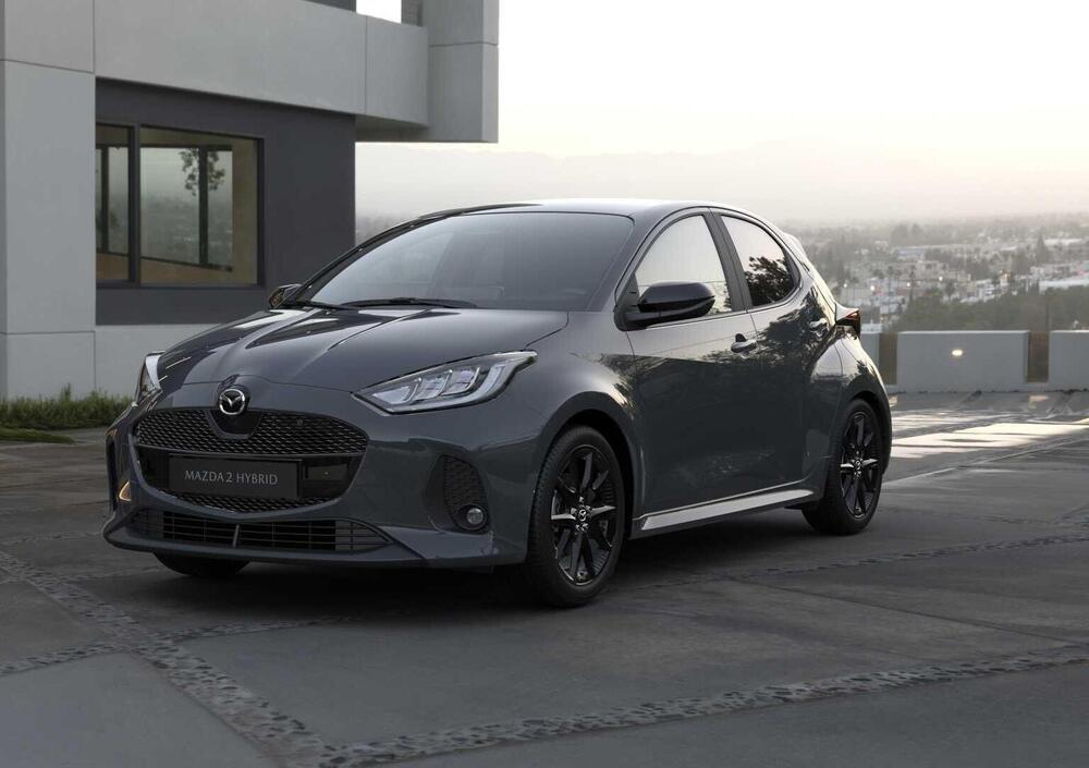 Mazda2 Hybrid 2026: tri nové farby, bohatšia výbava a špičková bezpečnosť v celej ponuke